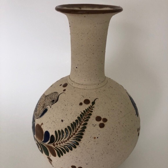 EUC Tonala Mexico Vintage bird Pottery 8” Vase signed - Picture 5 of 9